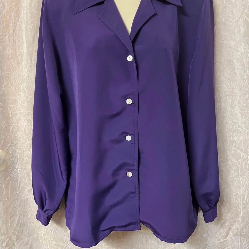 Barbara Graffeo Chic Women's Purple Button Down Shirt